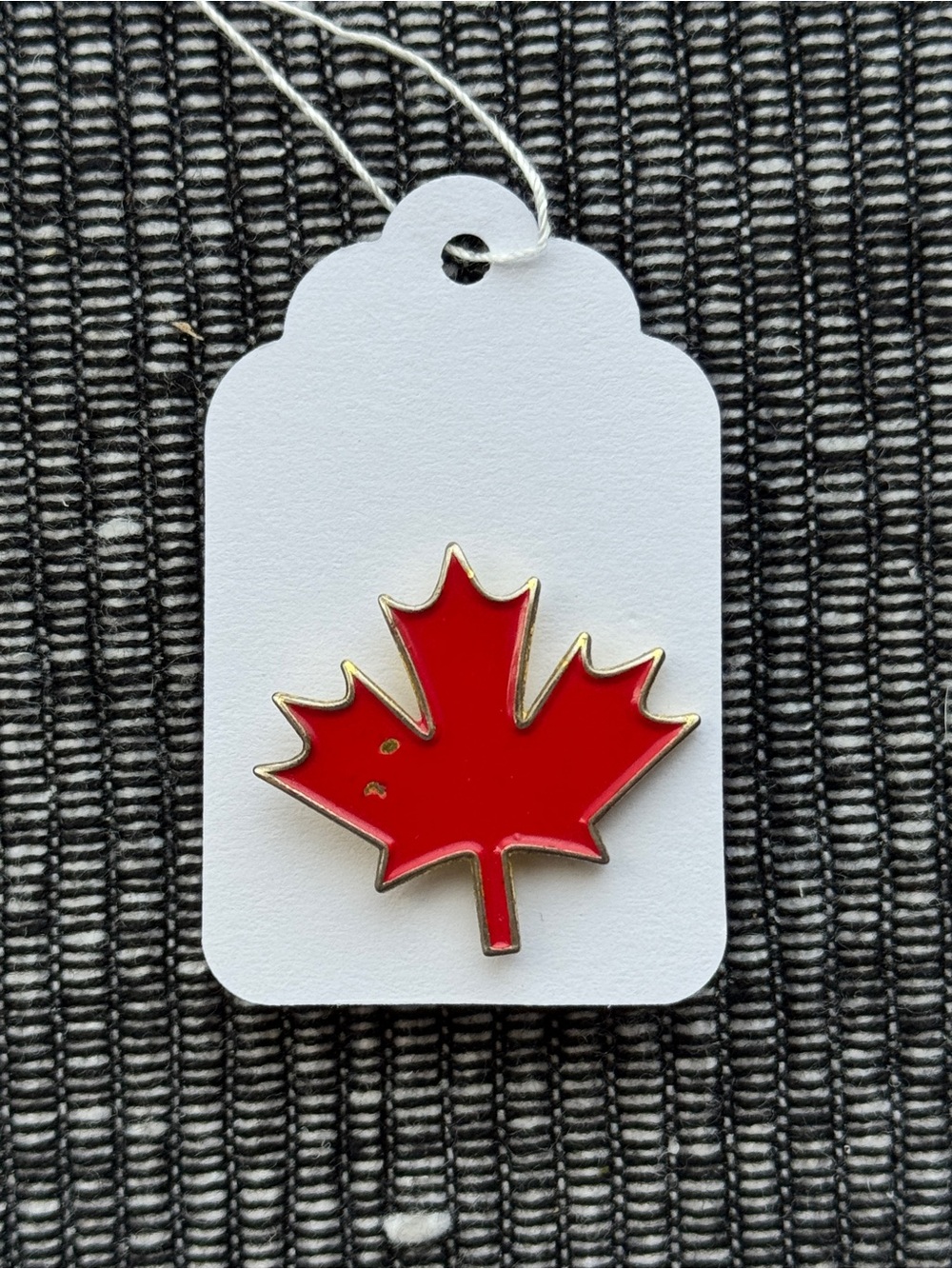 Canada Red Enamel Maple Leaf Lapel Pin Gold Tone #2